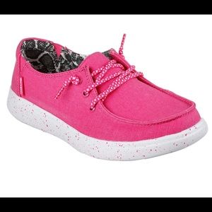 BOBS Skipper - Tide Pool gently used sz 7.5